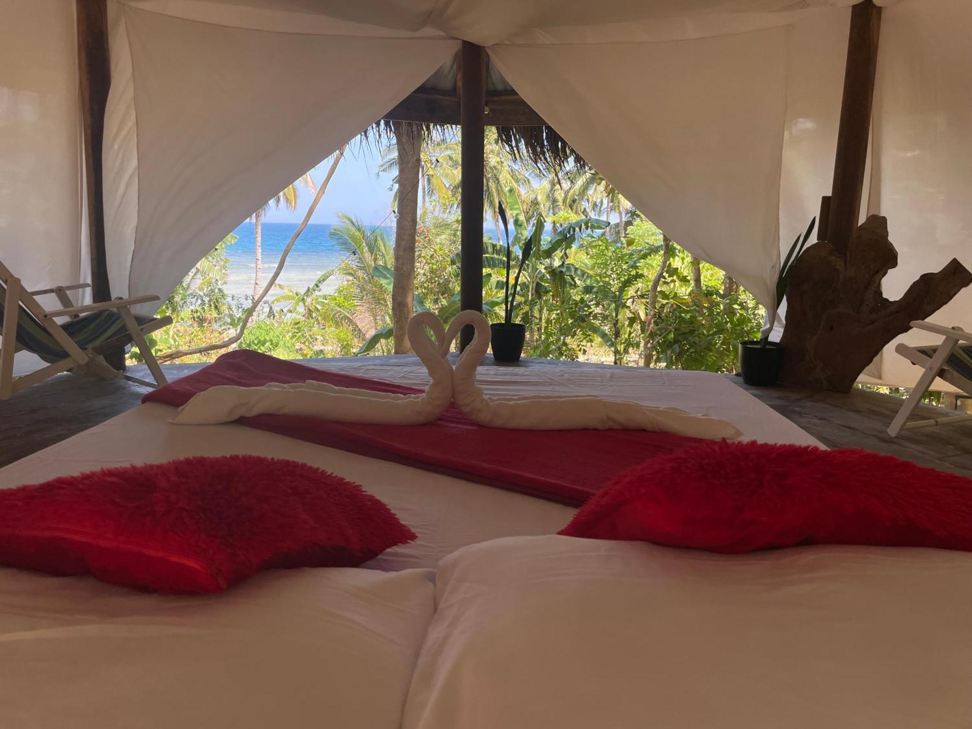 Harmony Estate Hotel Ел Нидо Екстериор снимка